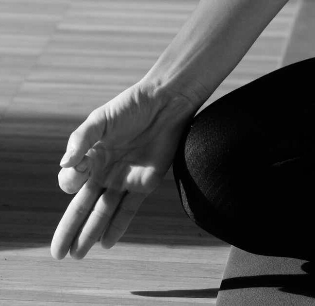 Yoga e Benessere in Menopausa